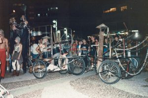משה חנוכה- עבודת בימוי ראשונה-פולחן האש02 1991
